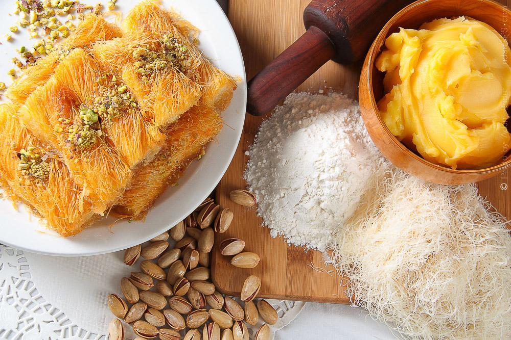 2 طرز تهیه دسر کنافه پنیری ترکی در فر و بدون فر در ماهیتابه برای ماه رمضان