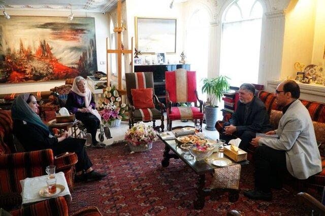 ملاقات وزیر فرهنگ با ایران درّودی