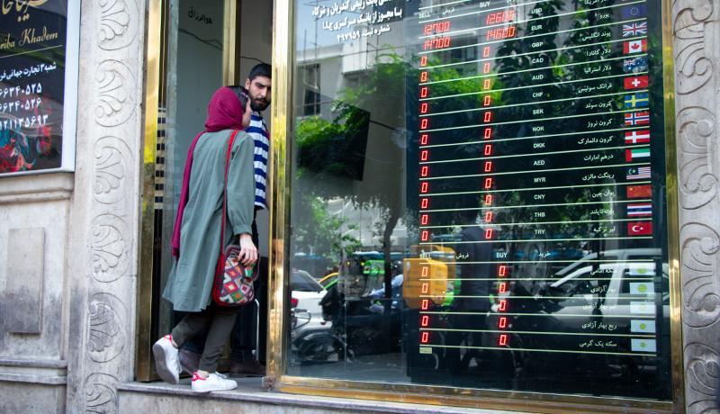 2 سیگنال مهم ارزی از دولت به بازار ، قیمت دلار شکسته می شود؟ 2 سیگنال مهم ارزی از دولت به بازار ، قیمت دلار شکسته می گردد؟