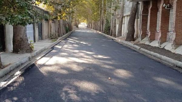 استمرار عملیات آسفالت معابر در منطقه 4 شهرداری کرج